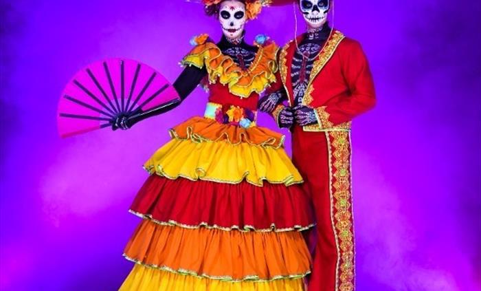 Day of the Dead costumes on stilts - Spooks in the City: El Dia de los Muertos